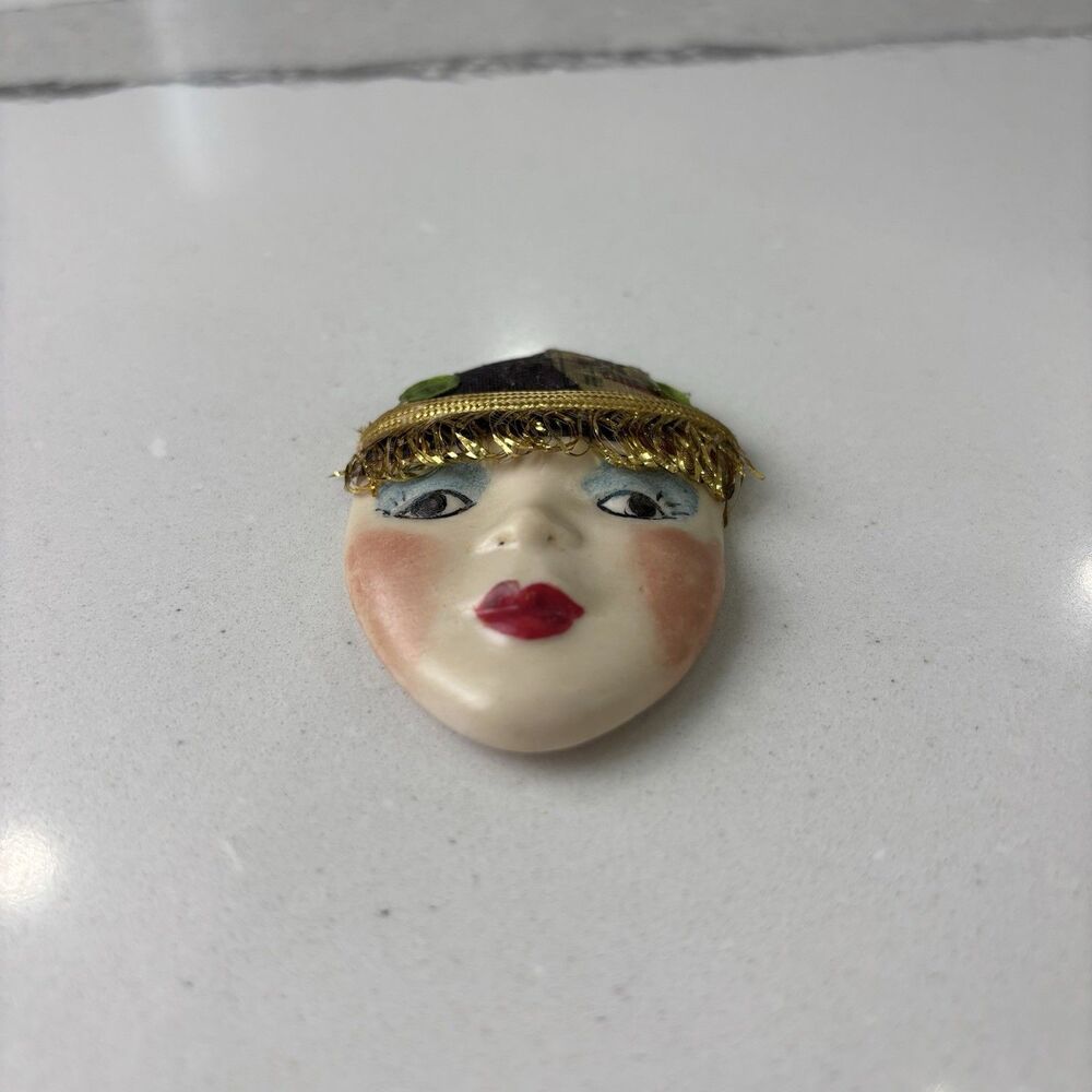 Vtg Porcelain Pin Brooch Art Deco Woman’s Face Handpainted Flapper Girl Artsy - Picture 3 of 7